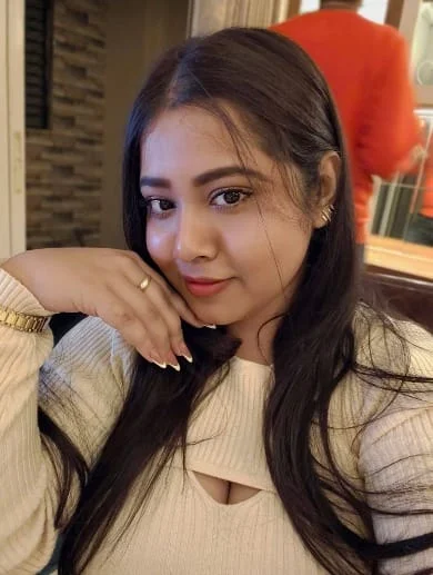 A real model escort girl in Kanpur, for top sex.